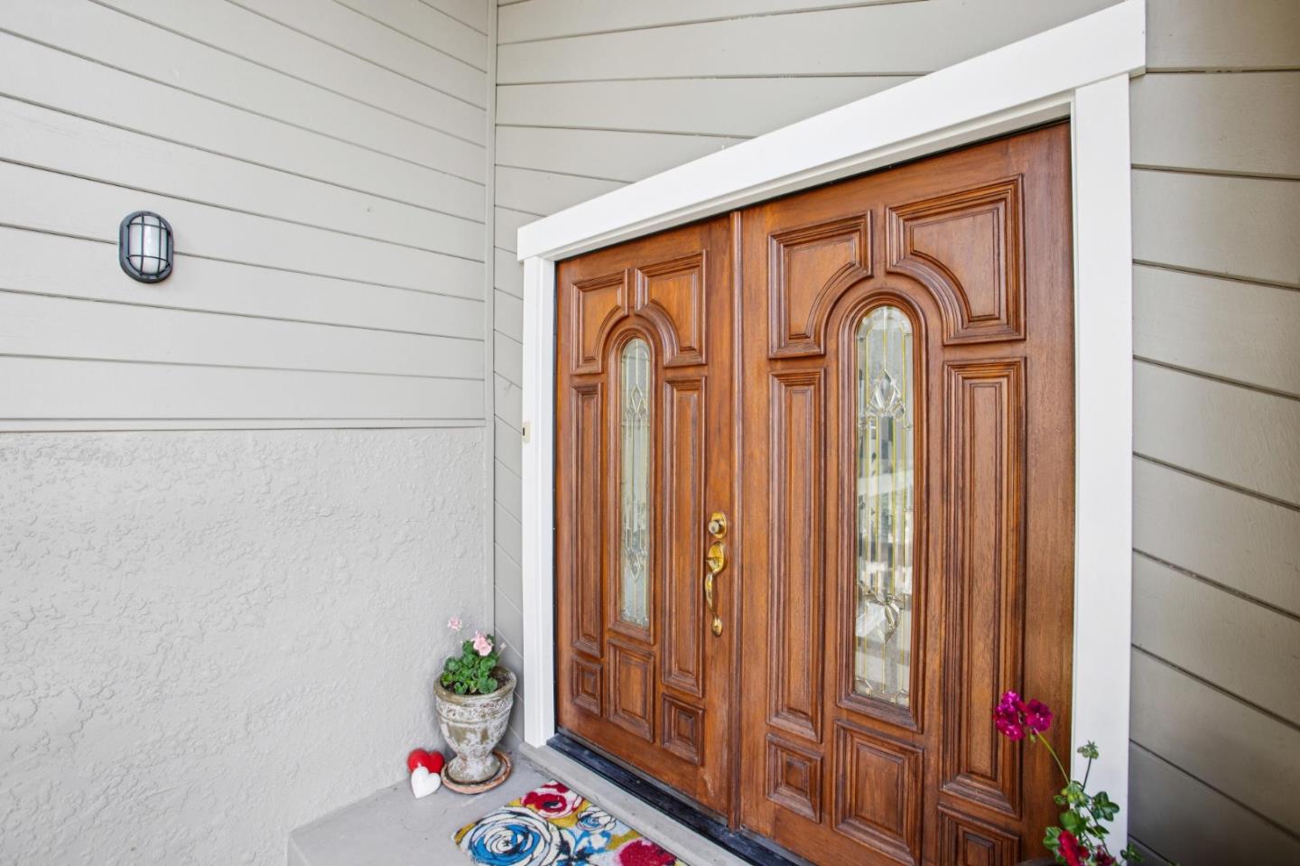 23054 Evergreen Lane