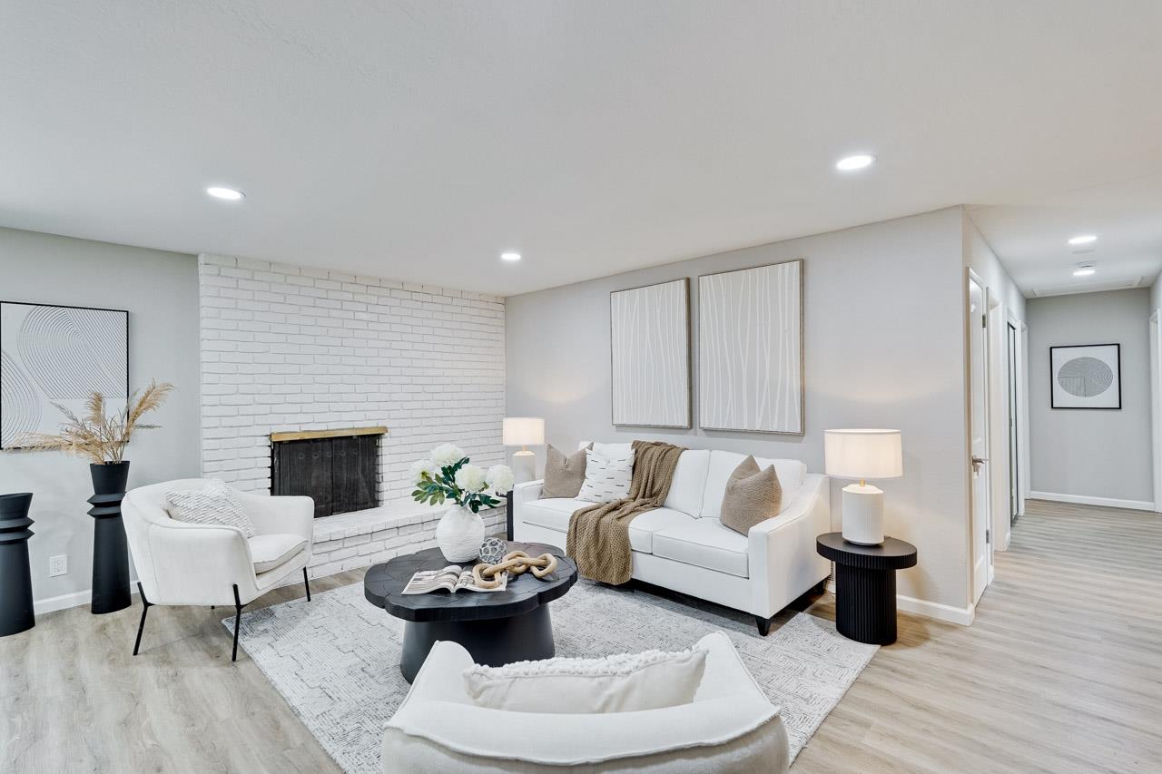 7593 Normandy Way