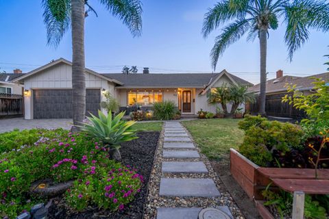 Photo of 801 Monica Lane, CAMPBELL, CA 95008 (MLS # ML82045553)