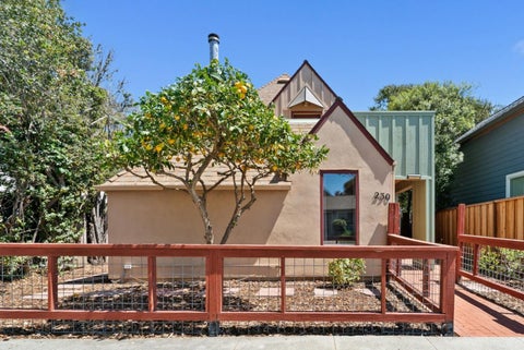 Photo of 230 Alhambra Avenue, SANTA CRUZ, CA 95062 (MLS # ML82059296)