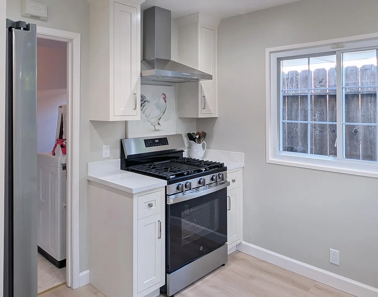 San Mateo, California 94401, United States, 3 Bedrooms Bedrooms, ,2 BathroomsBathrooms,Residential,Active,215660