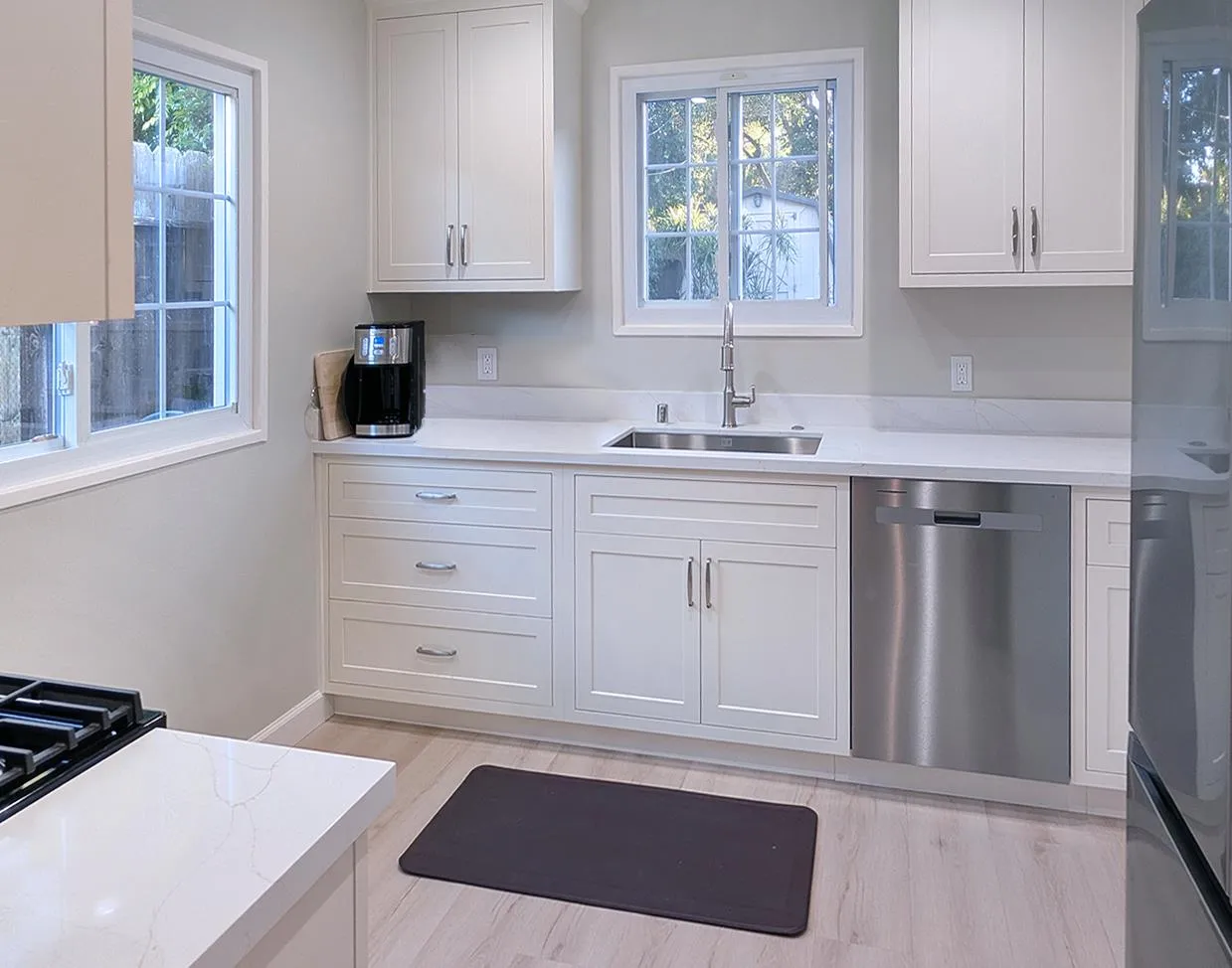 San Mateo, California 94401, United States, 3 Bedrooms Bedrooms, ,2 BathroomsBathrooms,Residential,Active,215660