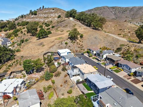 Tiny photo for 553 Diamond Avenue, South San Francisco, CA 94080 (MLS # ML82030079)