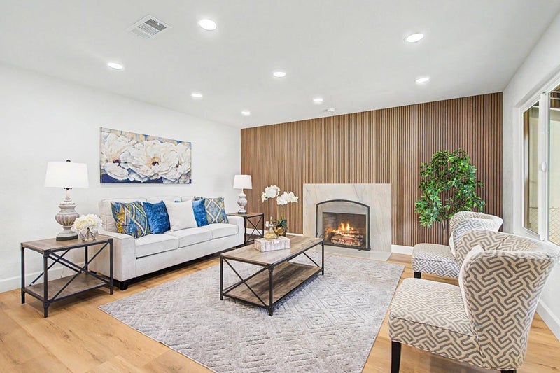 2945 Castleton Drive
