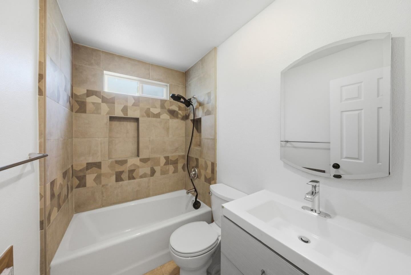 1261 Juniper Drive 14