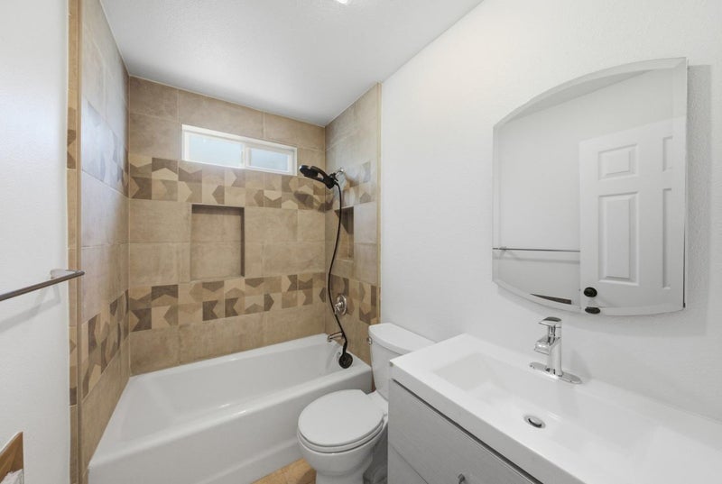 1261 Juniper Drive 14