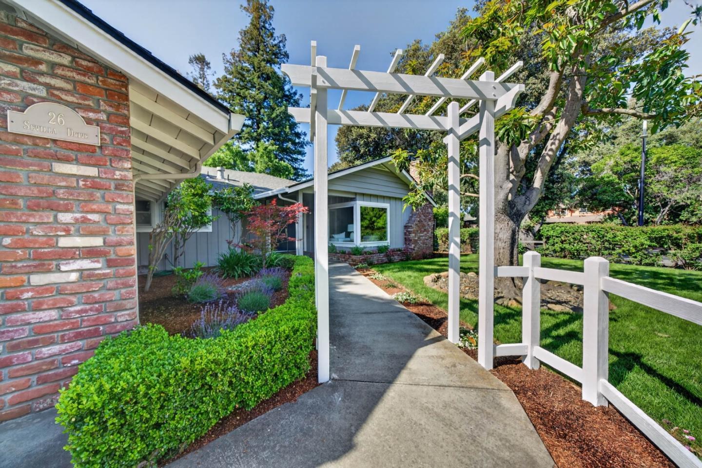 26 Sevilla Drive