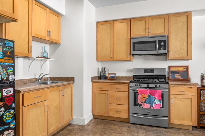 708 Frederick Street 202