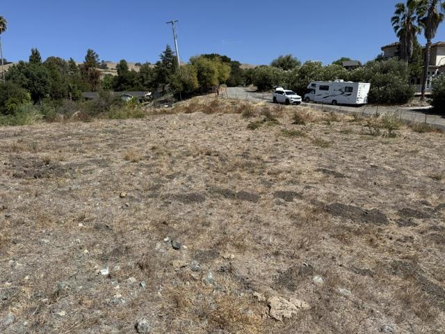 15221 Camelot Drive