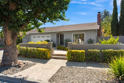 Photo of 1604 Shreen Court, SAN JOSE, CA 95124 (MLS # ML82063444)