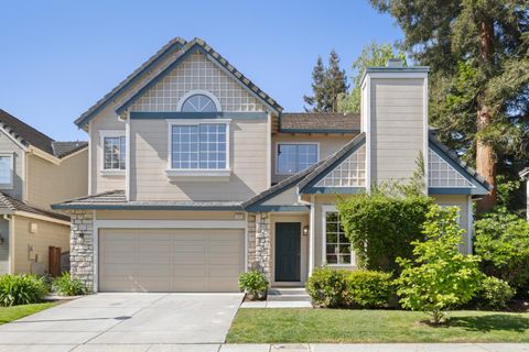 Photo of 210 Bradbury Lane, REDWOOD CITY, CA 94061 (MLS # ML82045645)