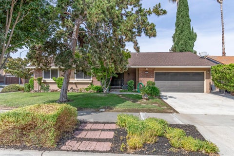 Photo of 4841 Rue Orleans Court, SAN JOSE, CA 95136 (MLS # ML82058734)