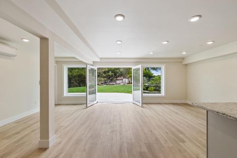 Tiny photo for 1530 Lakeview Dr #B, HILLSBOROUGH, CA 94010 (MLS # ML82028335)