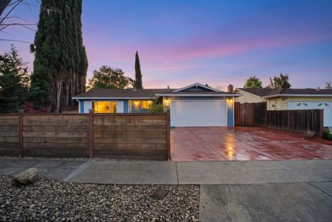 Photo of 1563 Clarita Avenue, San Jose, CA 95130 (MLS # ML82044407)