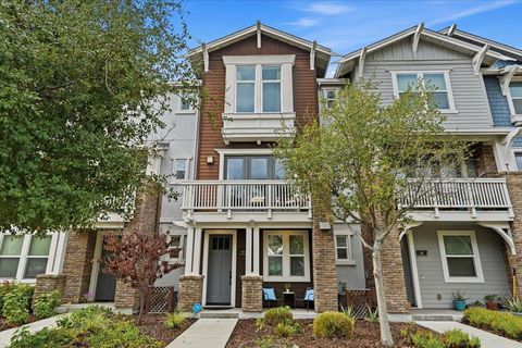 Photo of 845 De Guigne Drive #2, SUNNYVALE, CA 94085 (MLS # ML82030363)