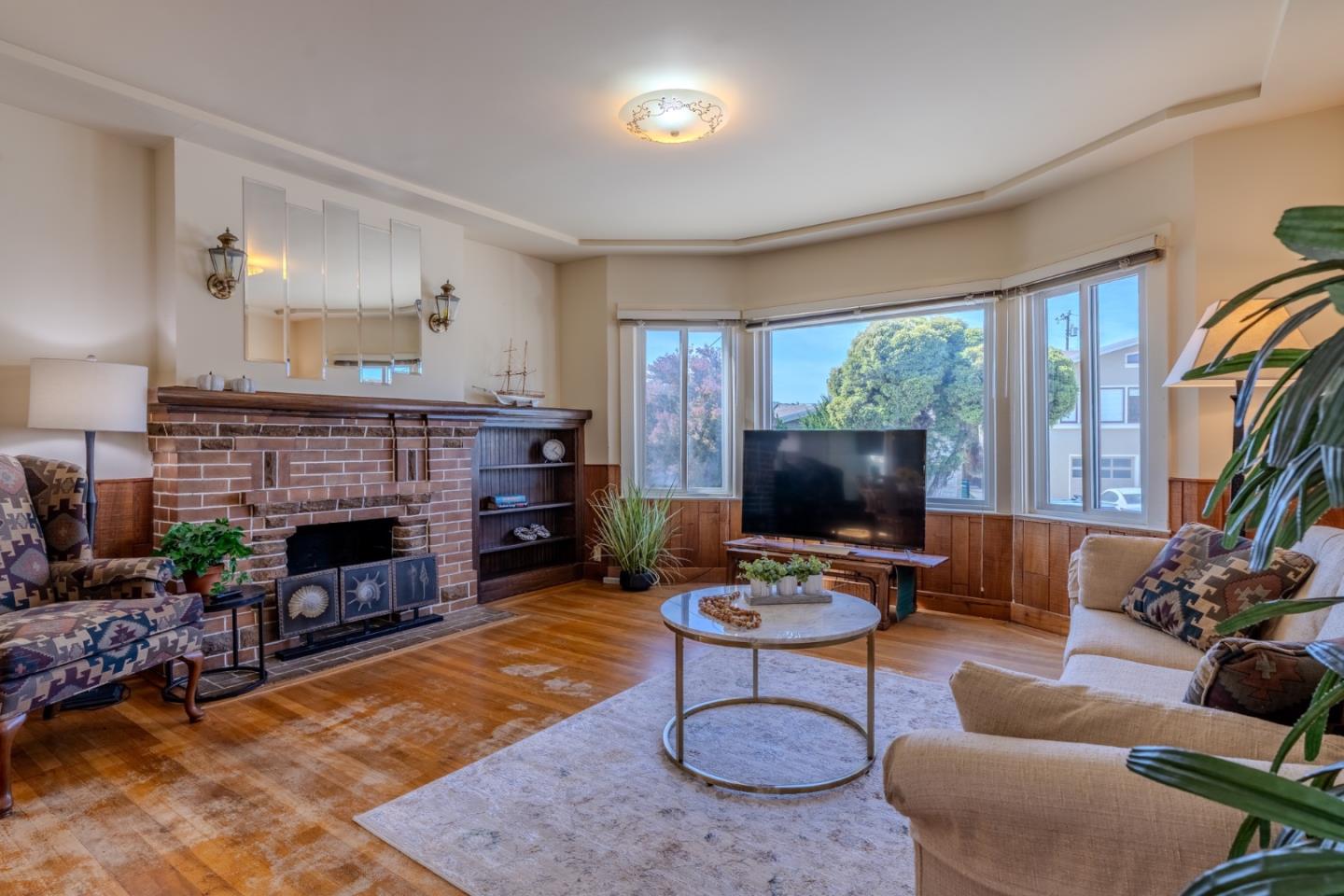 240 Santa Rosa Avenue