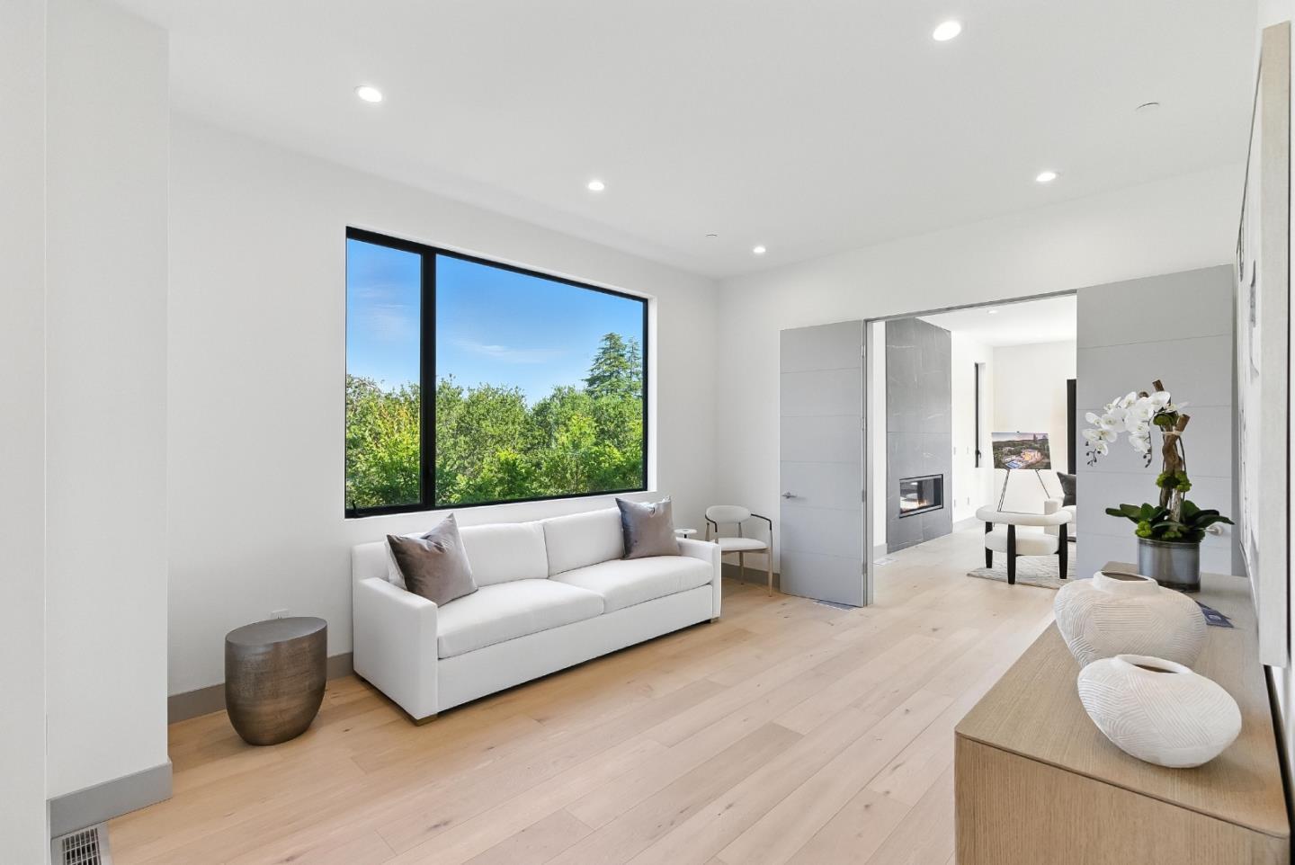 1127 Hillslope Place