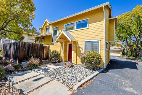 1207 Smith Avenue, Campbell, CA 95008 - MLS#: ML82001947