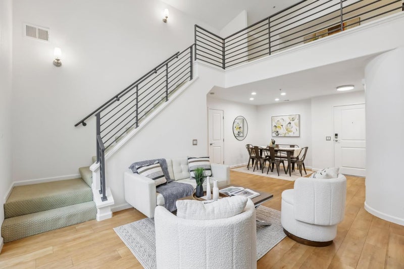 912 Campisi Way 407