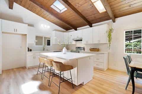 Photo of 2515 Redwood Drive, APTOS, CA 95003 (MLS # ML82045013)