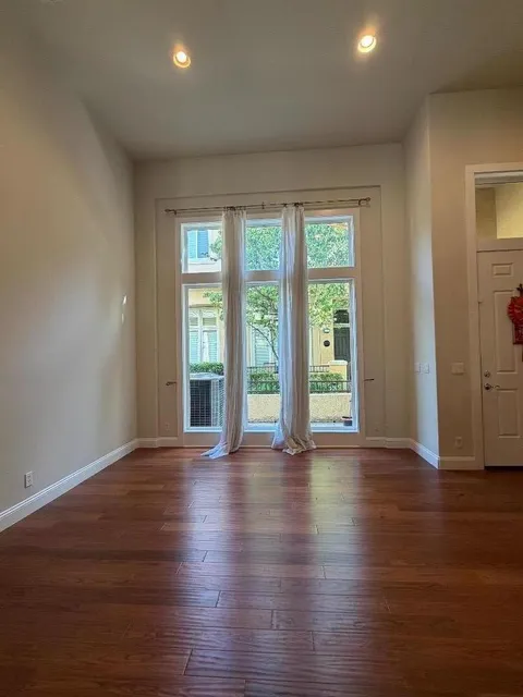 MLS: ML82043418