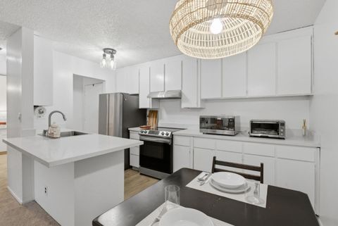 Tiny photo for 955 Shorepoint Court #200, ALAMEDA, CA 94501 (MLS # ML82025739)