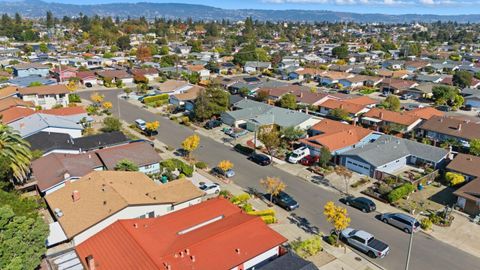 Tiny photo for 955 Shorepoint Court #200, ALAMEDA, CA 94501 (MLS # ML82025739)