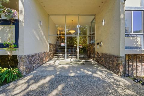 Tiny photo for 955 Shorepoint Court #200, ALAMEDA, CA 94501 (MLS # ML82025739)