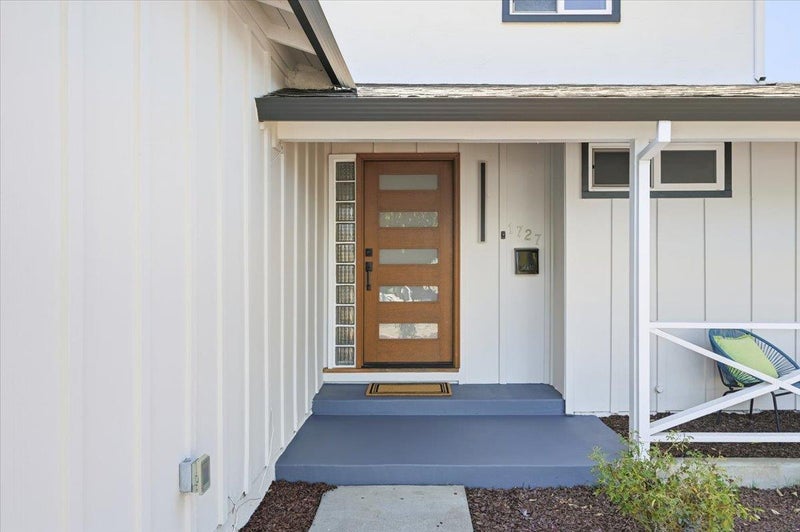 1727 Mendenhall Drive