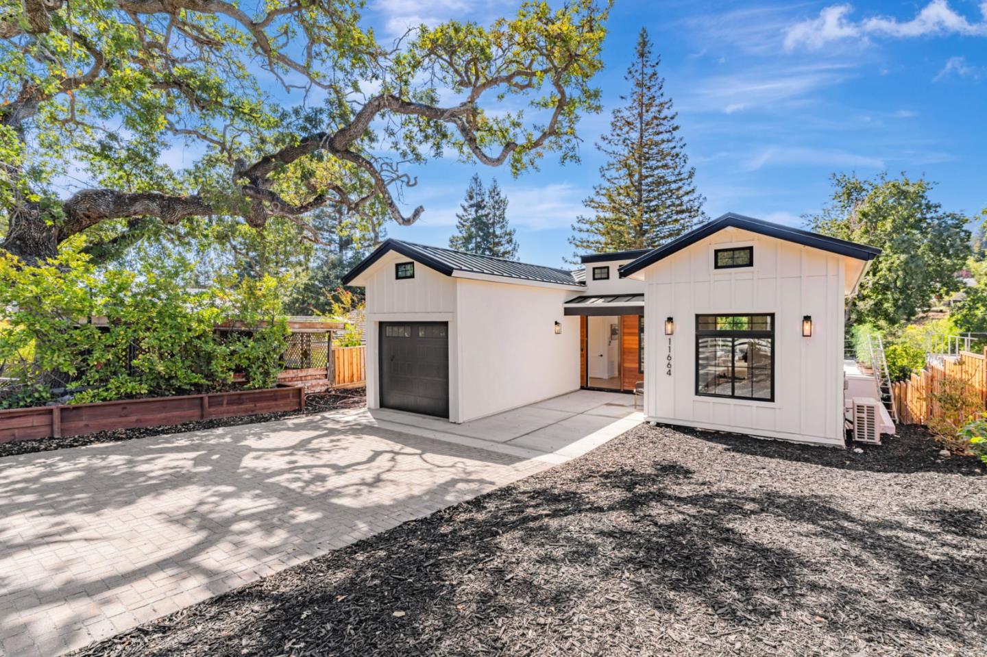 11664 Winding Way