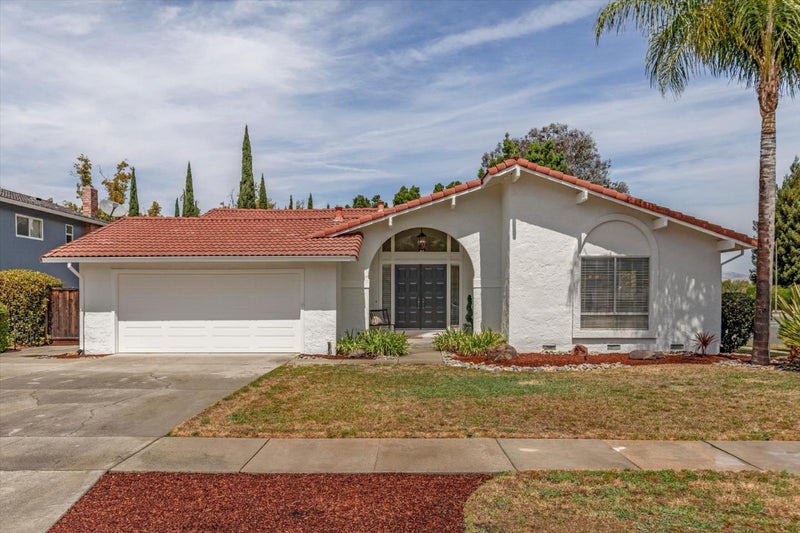 1407 Dot Court