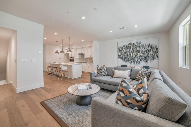 5005 Seashell Terrace