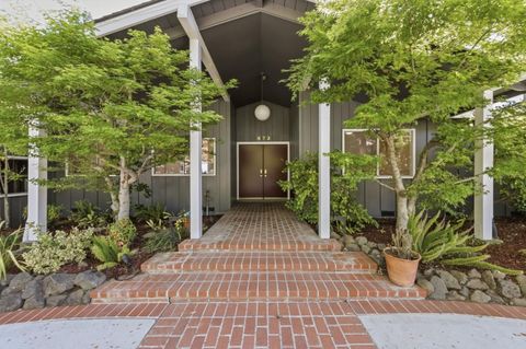 Photo of 873 Lockhaven Drive, LOS ALTOS, CA 94024 (MLS # ML82042205)