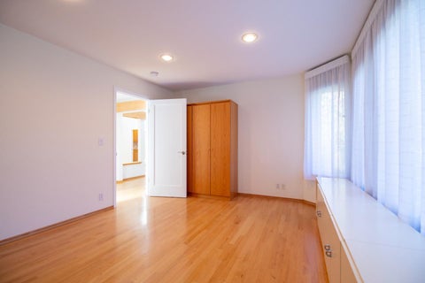 Tiny photo for 908 Glennan Drive, Redwood City, CA 94061 (MLS # ML82061437)