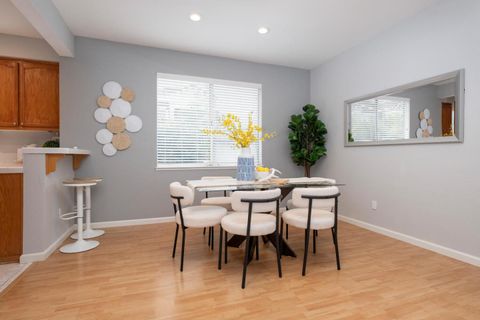 Tiny photo for 865 Windsor Hills Circle, SAN JOSE, CA 95123 (MLS # ML82029979)