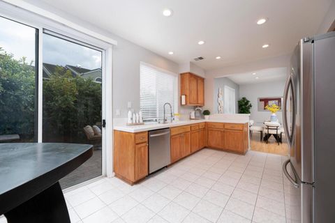 Tiny photo for 865 Windsor Hills Circle, SAN JOSE, CA 95123 (MLS # ML82029979)