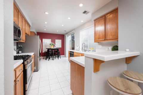 Tiny photo for 865 Windsor Hills Circle, SAN JOSE, CA 95123 (MLS # ML82029979)