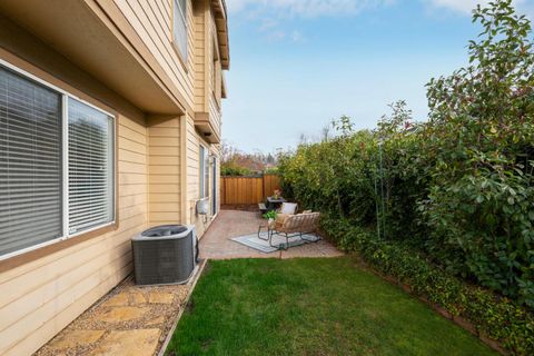 Tiny photo for 865 Windsor Hills Circle, SAN JOSE, CA 95123 (MLS # ML82029979)