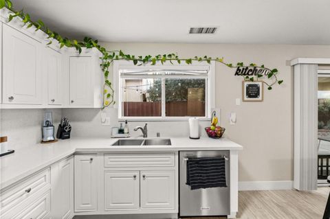 Tiny photo for 820 Woodcreek Way, Gilroy, CA 95020 (MLS # ML82023953)