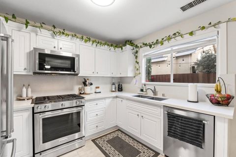 Tiny photo for 820 Woodcreek Way, Gilroy, CA 95020 (MLS # ML82023953)