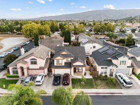 Tiny photo for 820 Woodcreek Way, Gilroy, CA 95020 (MLS # ML82023953)