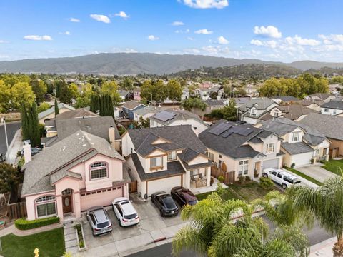Tiny photo for 820 Woodcreek Way, Gilroy, CA 95020 (MLS # ML82023953)