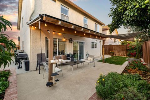 Tiny photo for 820 Woodcreek Way, Gilroy, CA 95020 (MLS # ML82023953)