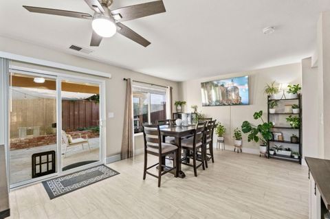 Tiny photo for 820 Woodcreek Way, Gilroy, CA 95020 (MLS # ML82023953)