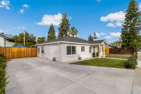 Tiny photo for 432 Oak Ridge Drive, REDWOOD CITY, CA 94062 (MLS # ML82027757)