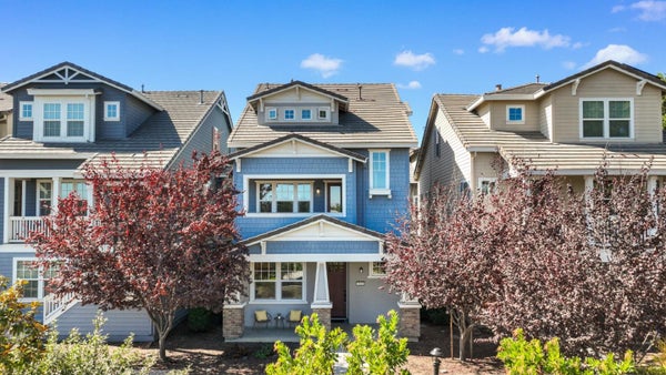 3818 PYRAMID WAY, MOUNTAIN VIEW, CA 94043 - Image c65b40a064c1400caaa7c9d8bdb743f7/4138768207