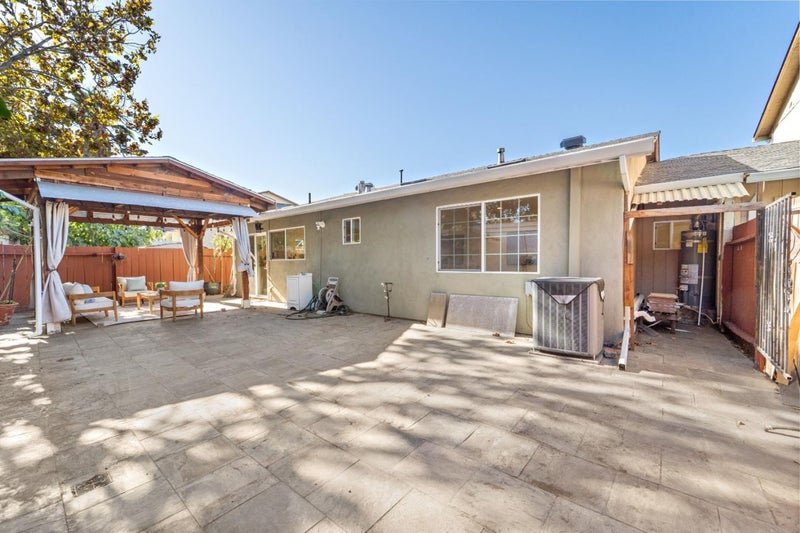 1402 Darwin Court