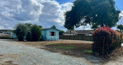 Photo of 81 Fruitland Avenue, ROYAL OAKS, CA 95076 (MLS # ML82024740)