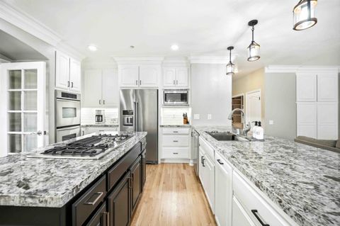 Tiny photo for 832 English Walnut Way, MORGAN HILL, CA 95037 (MLS # ML82036339)