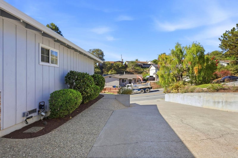 5010 Thurber Lane